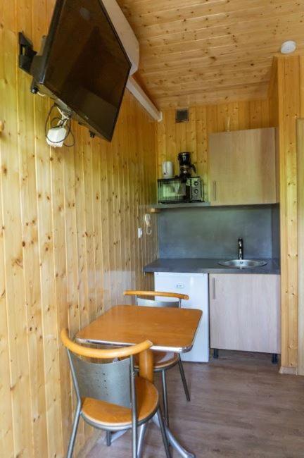 Domaine Des Epinettes Hotel Saint-Romain-de-Jalionas Екстериор снимка