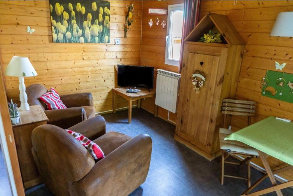 Domaine Des Epinettes Hotel Saint-Romain-de-Jalionas Екстериор снимка